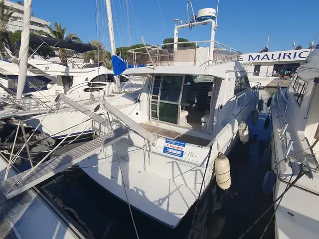 Ferretti Yachts 36 Flybridge