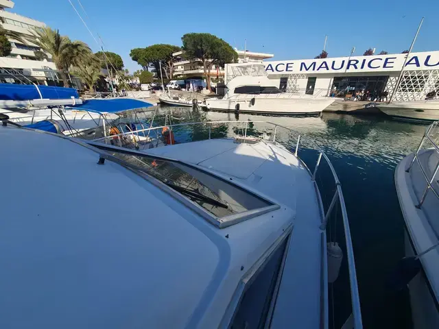 Ferretti Yachts 36 Flybridge