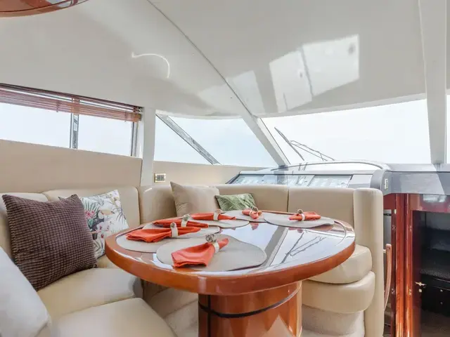 Fairline 58