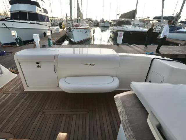 Sea Ray 47