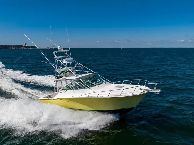 Cabo 40 Convertible