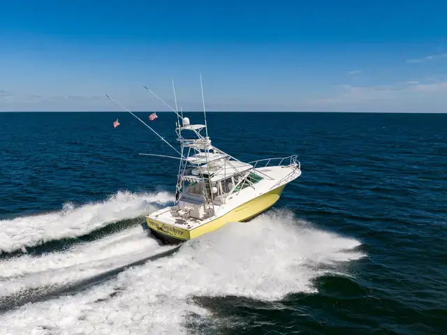 Cabo 40 Convertible