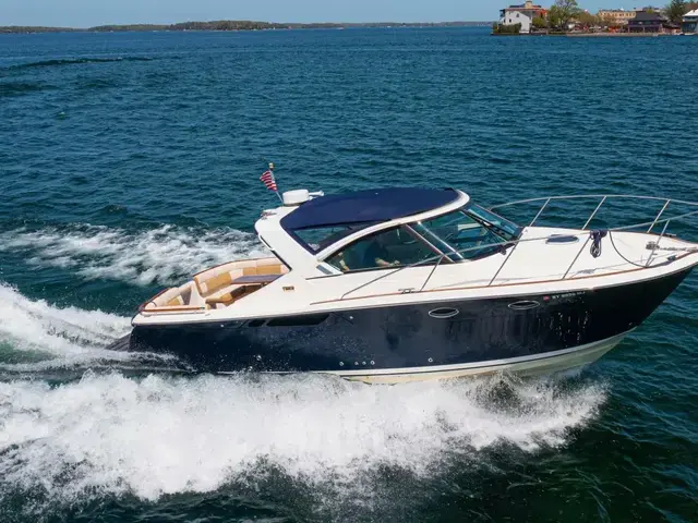 Tiara 31'