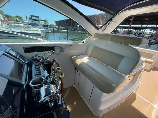 Tiara Yachts 31