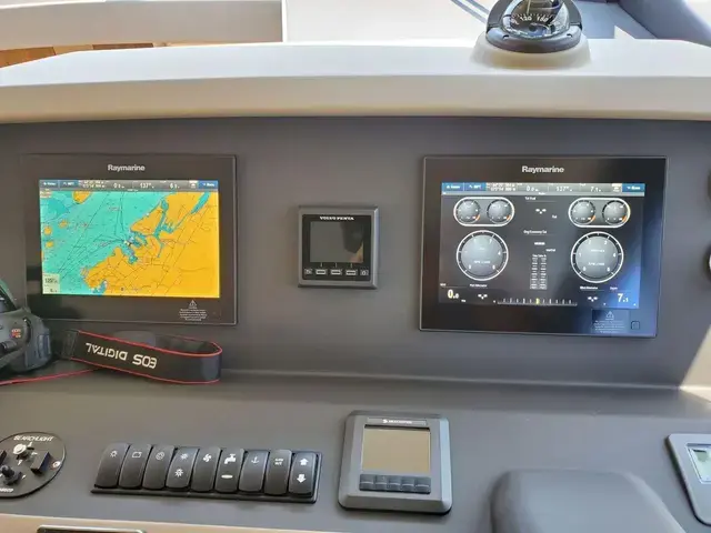 Azimut 50'