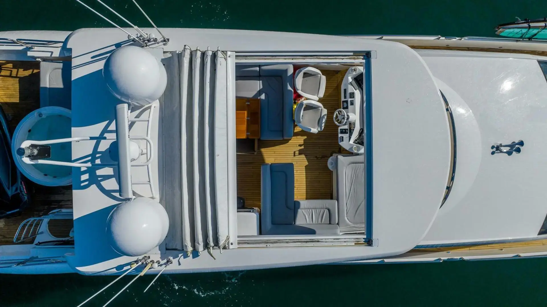 2011 Sunseeker 88m yacht