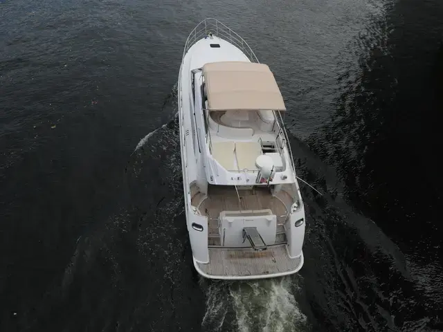 Azimut 58