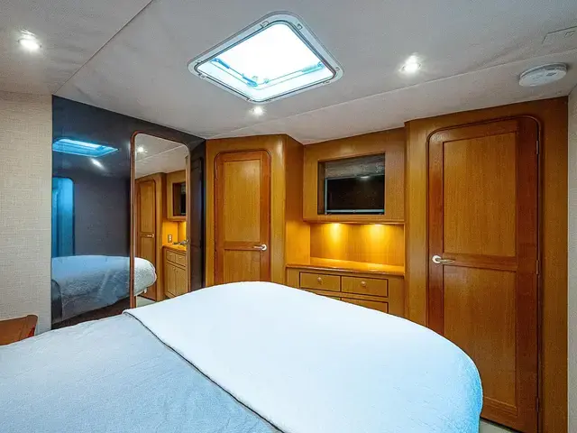 Ocean Yachts 65