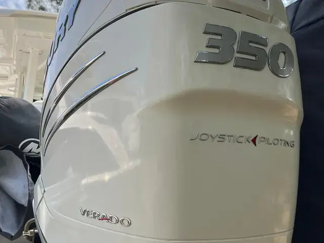 Boston Whaler 38 Outrage