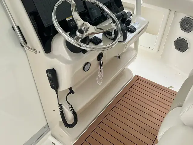 Boston Whaler 38 Outrage