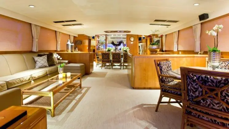 1989 Broward 98 motor yacht