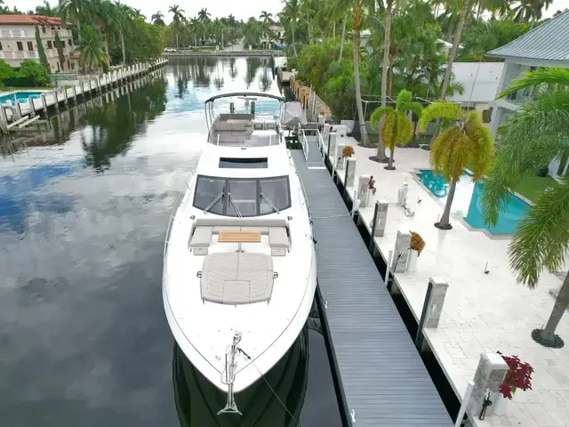 Sunseeker Sport Yacht 74