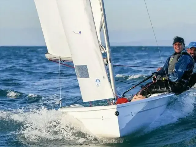 Beneteau First 14