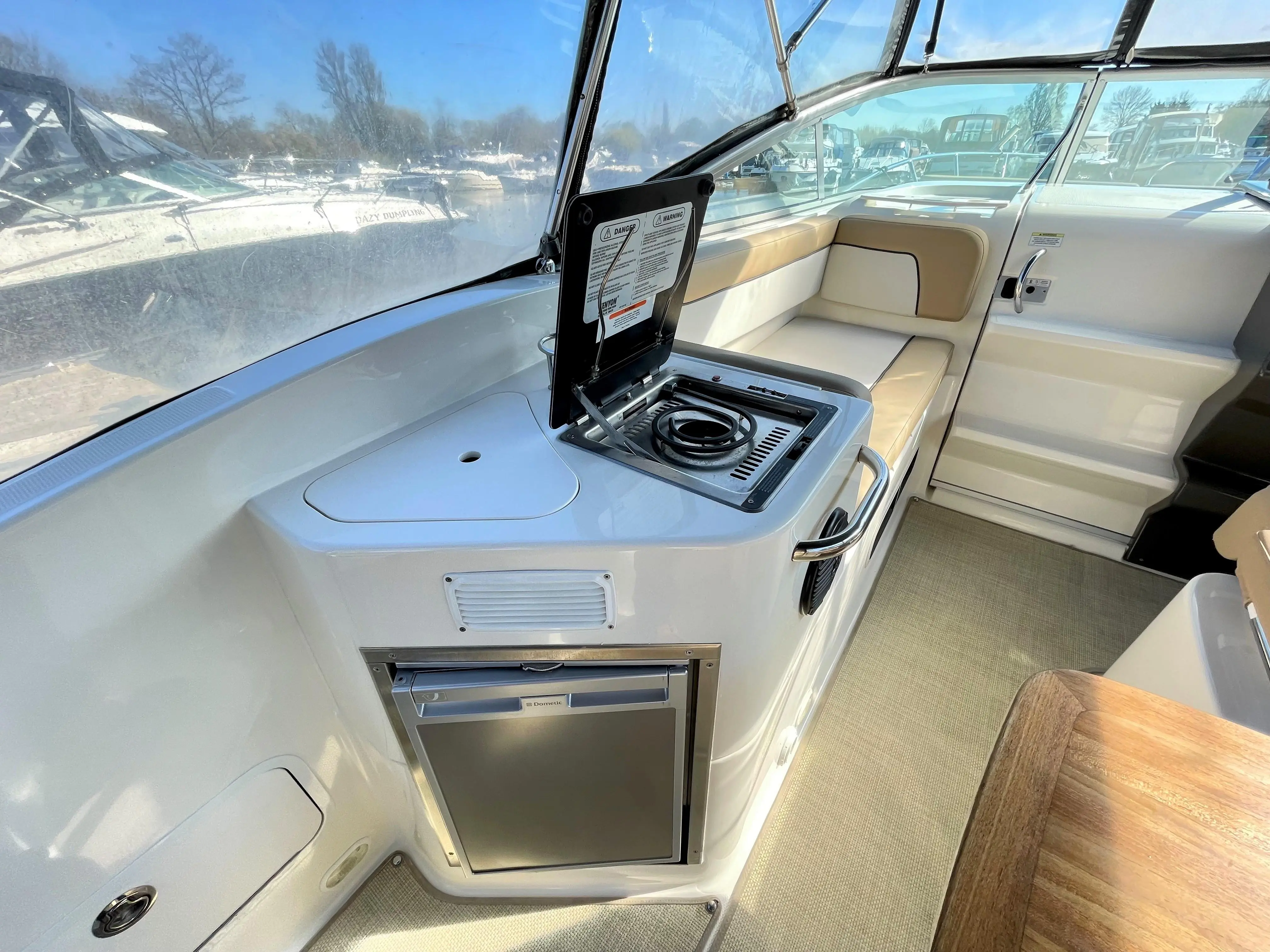 BAYLINER 842 2016