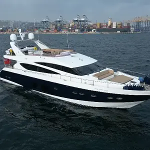 2011 Princess 85