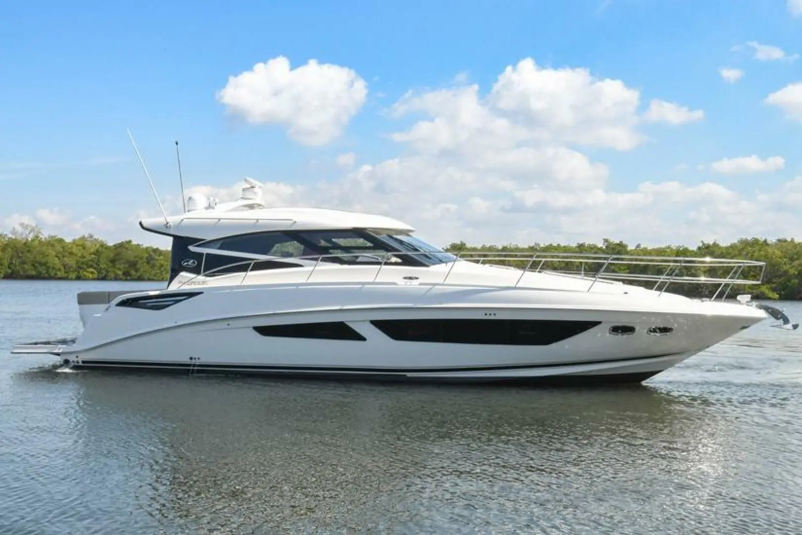 2016 Sea Ray 470 sundancer