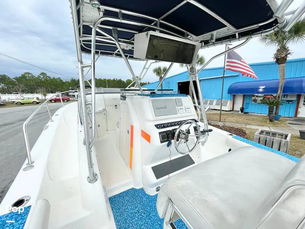 2003 Cobia Boats 312 sport cabin