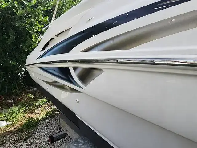 Sea Ray 270 Sundeck