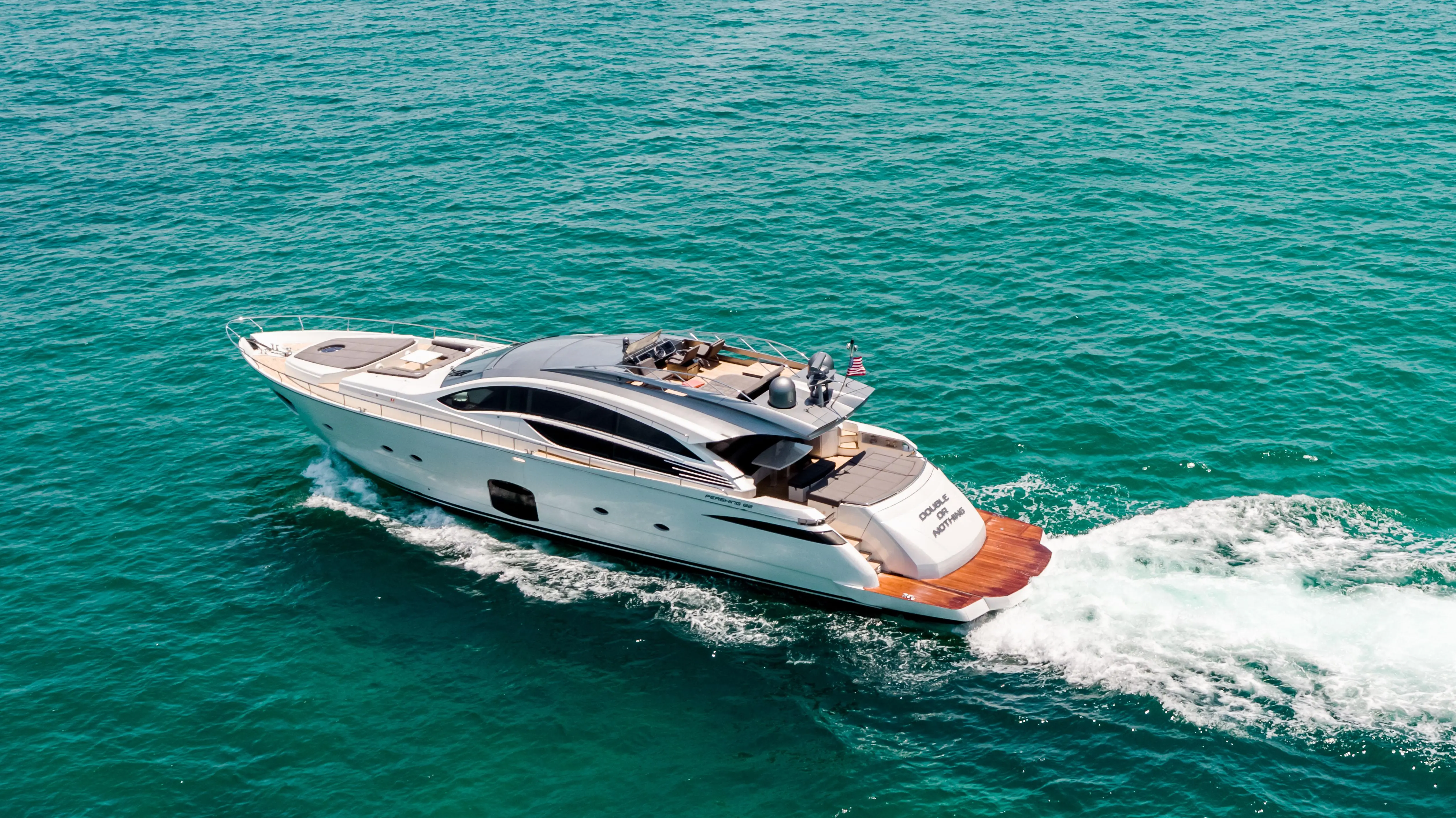 2017 Pershing 82