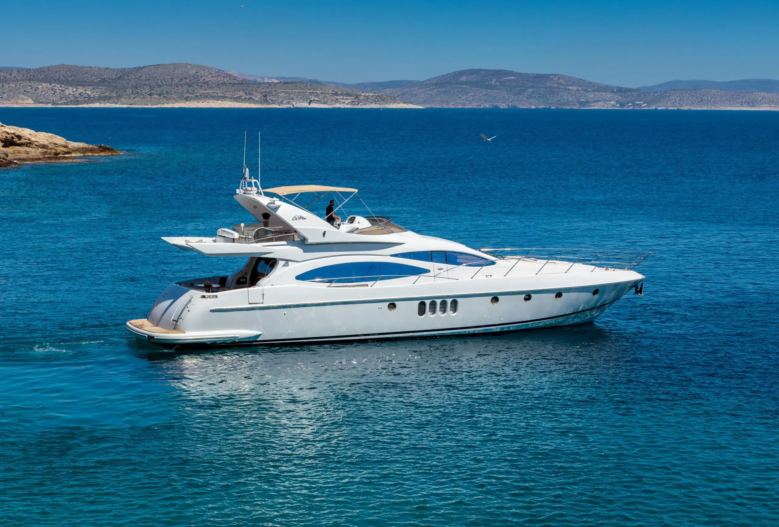 2003 Azimut 68 plus