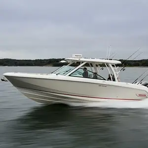 2021 Boston Whaler 32 VANTAGE