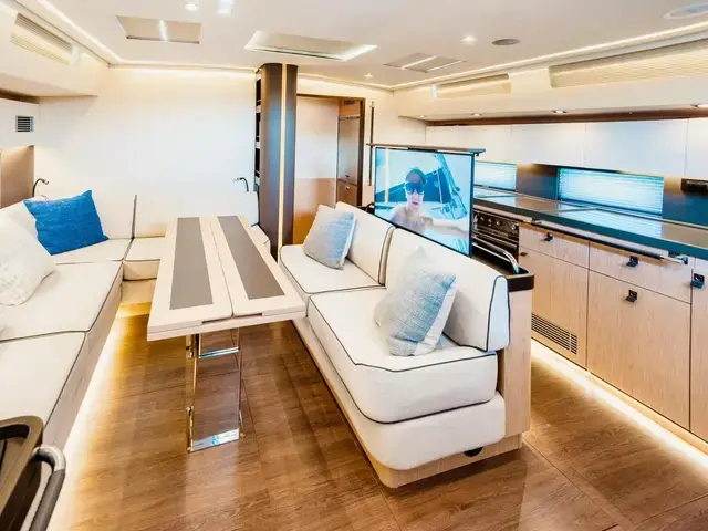 Beneteau Oceanis Yacht 62