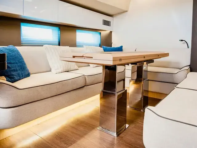 Beneteau Oceanis Yacht 62