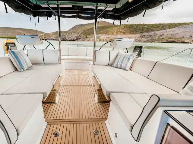 Beneteau Oceanis Yacht 62