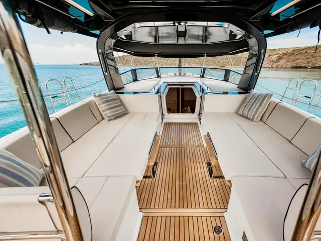 Beneteau Oceanis Yacht 62