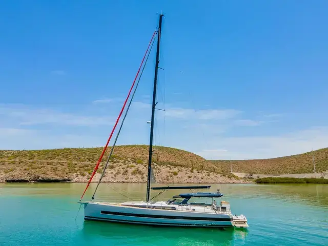 Beneteau Oceanis Yacht 62