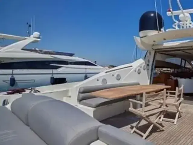 Sunseeker Predator 72