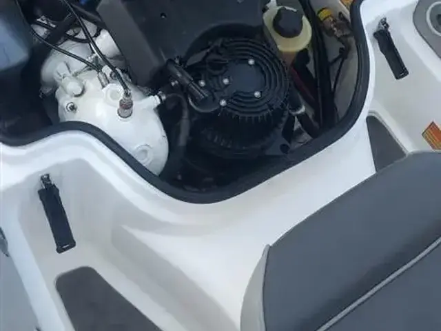 Williams Jet Tenders 385 Turbojet