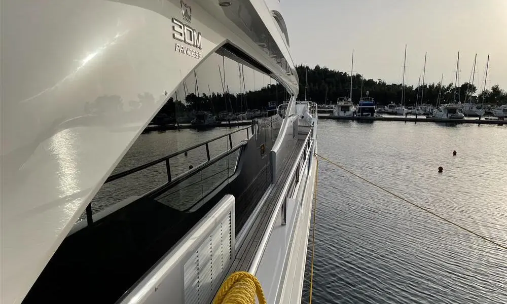 2019 Princess 30m