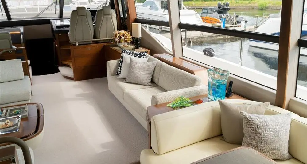 2017 Princess 68