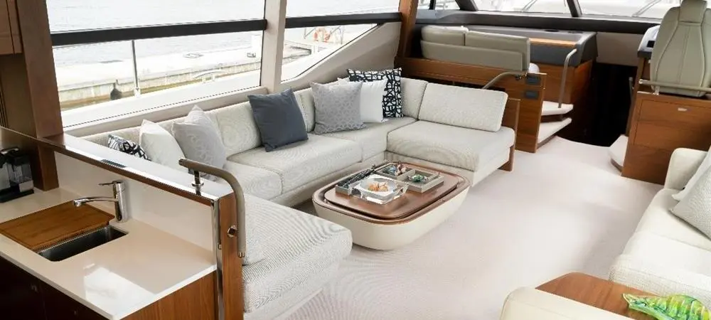 2017 Princess 68