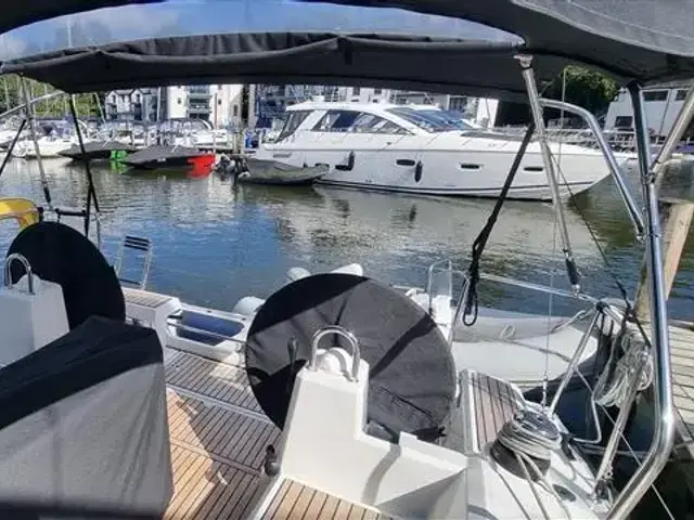 Beneteau Oceanis 35.1