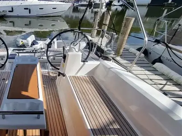 Beneteau Oceanis 35.1