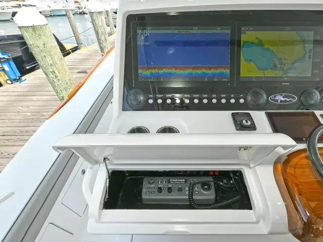 Valhalla Boatworks V-55 Center Console