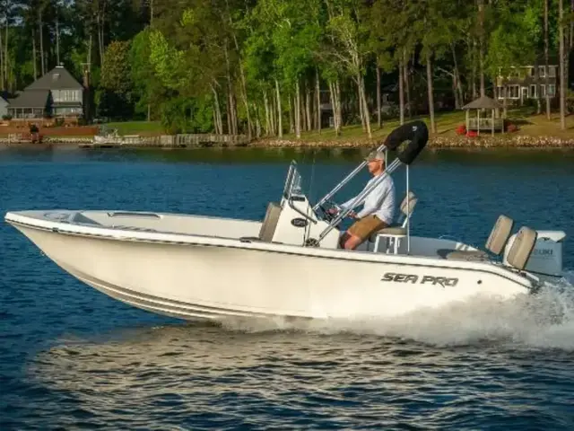 Sea Pro Boats 202 Center Console