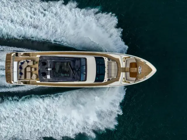 Ferretti Yachts 1000