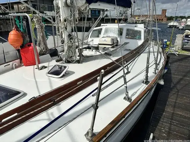 Classic Yacht Classic 50FT steel cutter