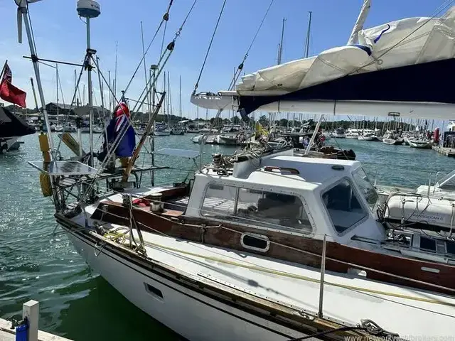 Classic Yacht Classic 50FT steel cutter