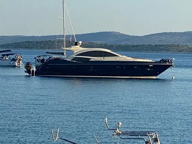 Queens Yachts 72