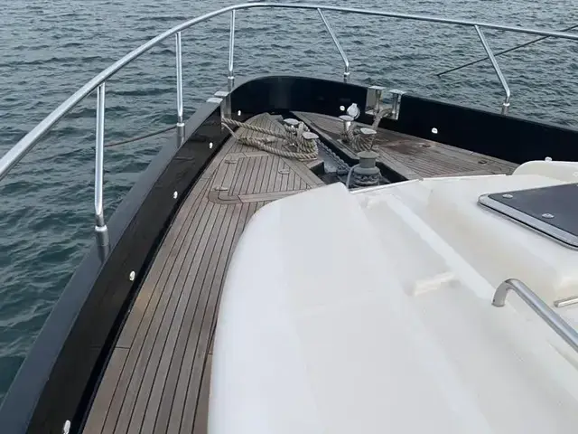 Queens Yachts 72