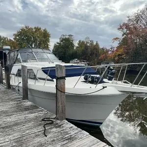 1986 Chris-Craft Catalina 381