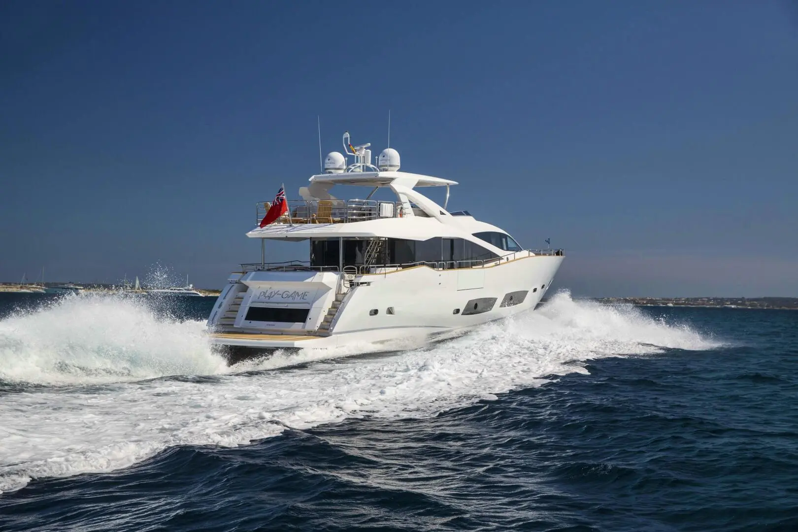 2014 Sunseeker 28m yacht