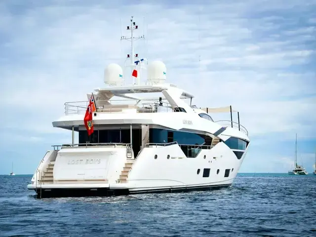 Sunseeker Yacht 116