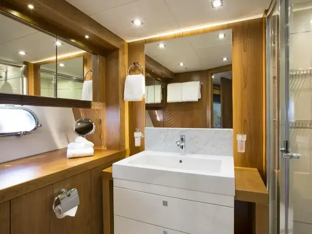 Sunseeker 28M Yacht