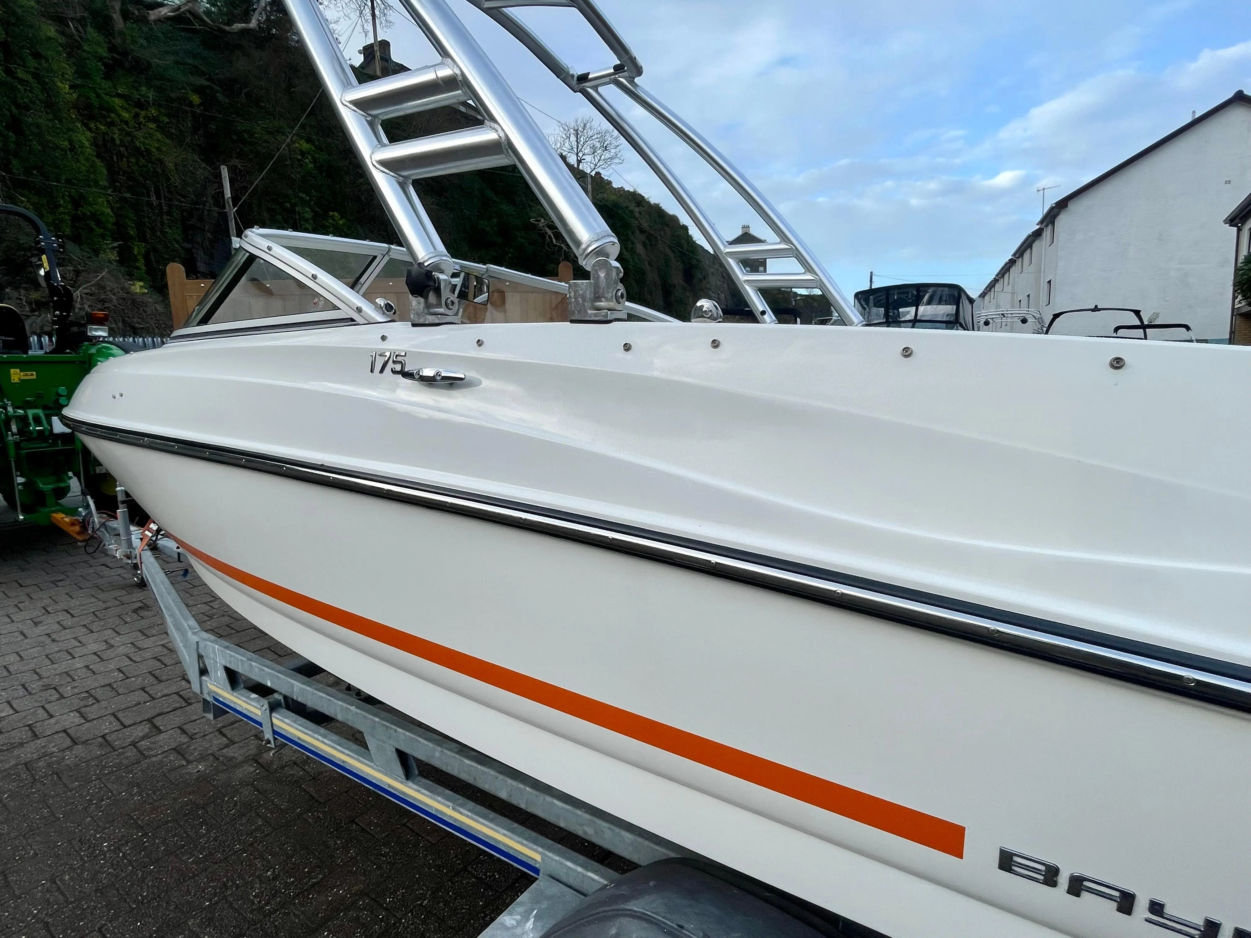 2017 Bayliner 175 bowrider