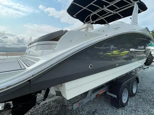 Sea Ray 270 Sdx